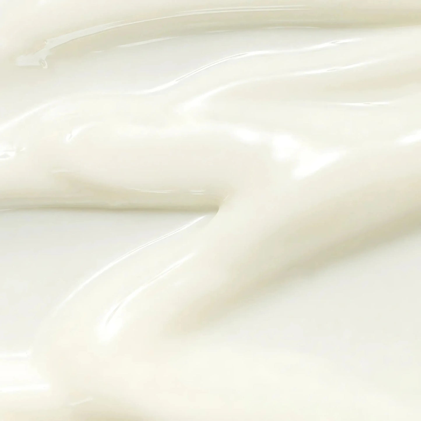 Close-up da textura do Beauty of Joseon Relief Sun: Rice + Probiotics – textura cremosa de rápida absorção, com arroz fermentado e probióticos, cosmética coreana, skincare k-beauty Portugal