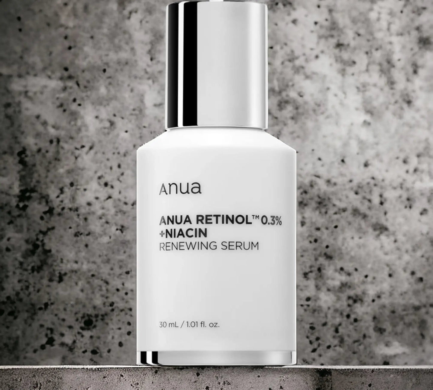 Retinol 0.3% + Niacin Renewing Serum da Anua – sérum coreano com retinol puro e niacinamida, ideal para suavizar linhas finas, uniformizar o tom da pele e estimular a renovação celular. A sua fórmula equilibrada ajuda a reduzir manchas e sinais de envelhecimento, proporcionando uma pele mais firme e luminosa. Um essencial de k-beauty para uma rotina de cosmética coreana eficaz no rejuvenescimento da pele
