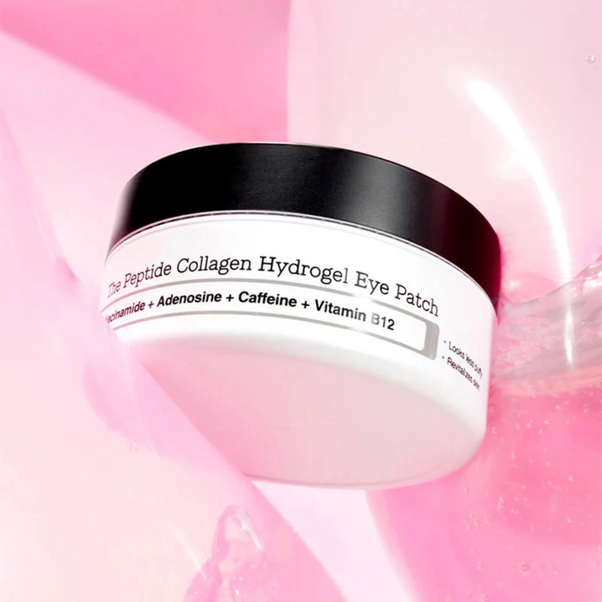 The Peptide Collagen Hydrogel Eye Patch da COSRX em frasco fechado sobre fundo rosa em close-up