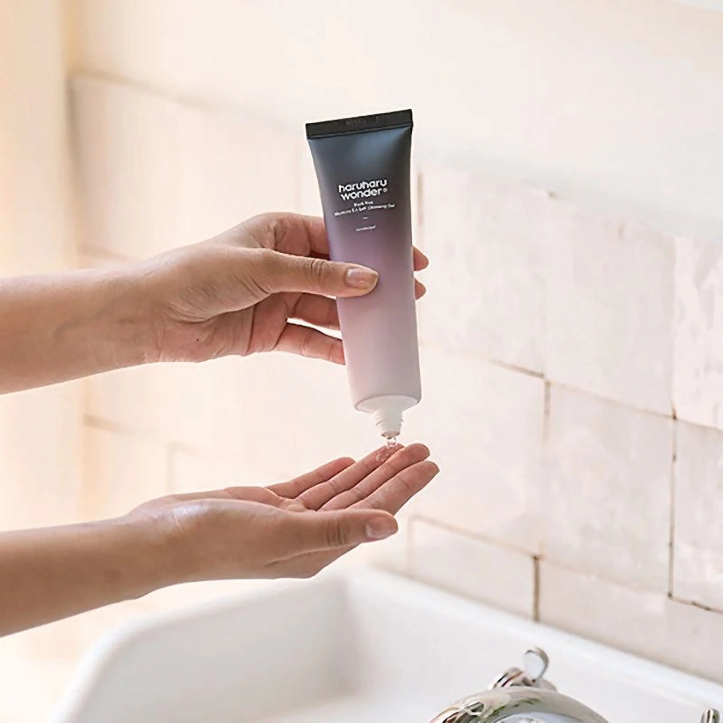 Black Rice Moisture 5.5 Soft Cleansing Gel da Haruharu Wonder gel limpeza coreano arroz preto pele sensível skincare Portugal