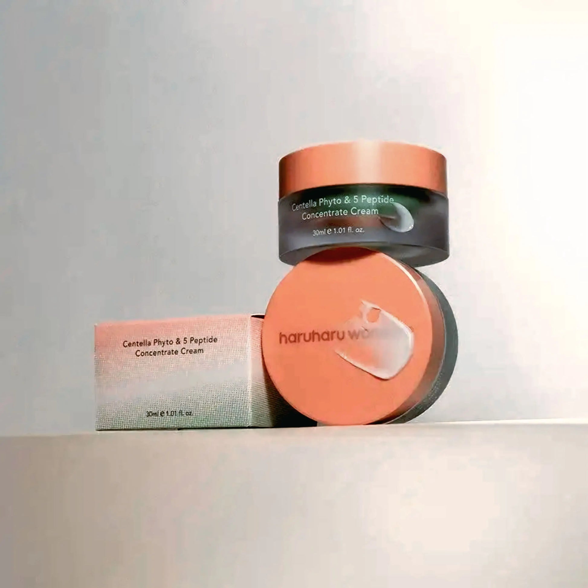 Haruharu Wonder Centella Phyto & 5 Peptide Concentrate Cream com embalagem visível – creme facial antienvelhecimento e calmante, ideal para pele sensível ou com vermelhidão, cosmética coreana, skincare k-beauty Portugal