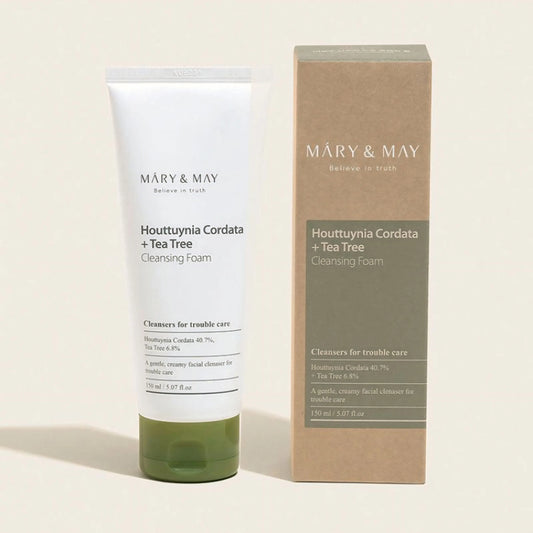 Mary & May Houttuynia Cordata + Tea Tree Cleansing Foam com embalagem e caixa ao lado, fundo neutro – limpeza suave para pele oleosa e sensível com ingredientes purificantes, cosmética coreana, skincare k-beauty Portugal